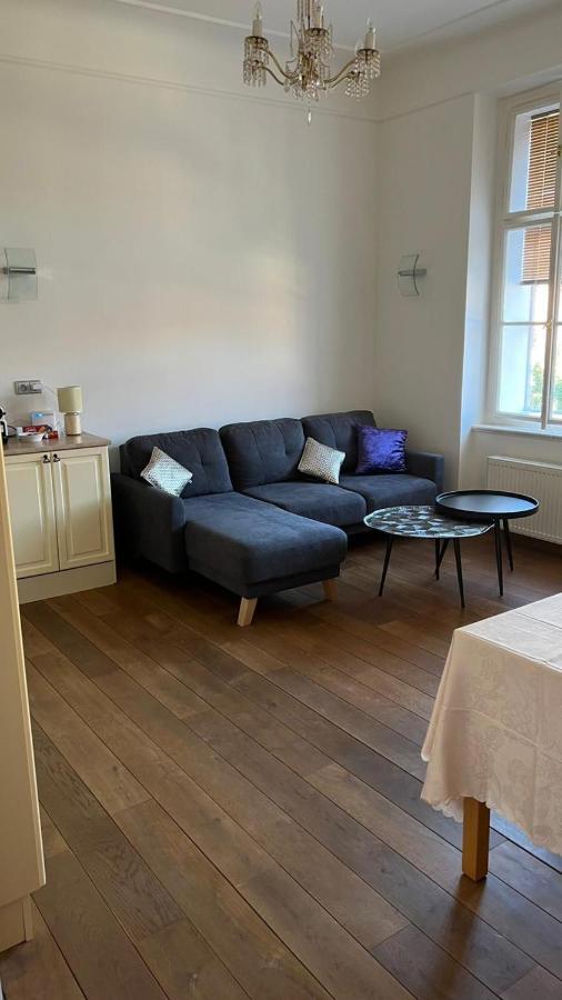 Charles Bridge Apartment Praha Bagian luar foto
